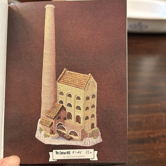 David Winter Cottage - The Cotton Mill  1983 - see description - Picture 6 of 7